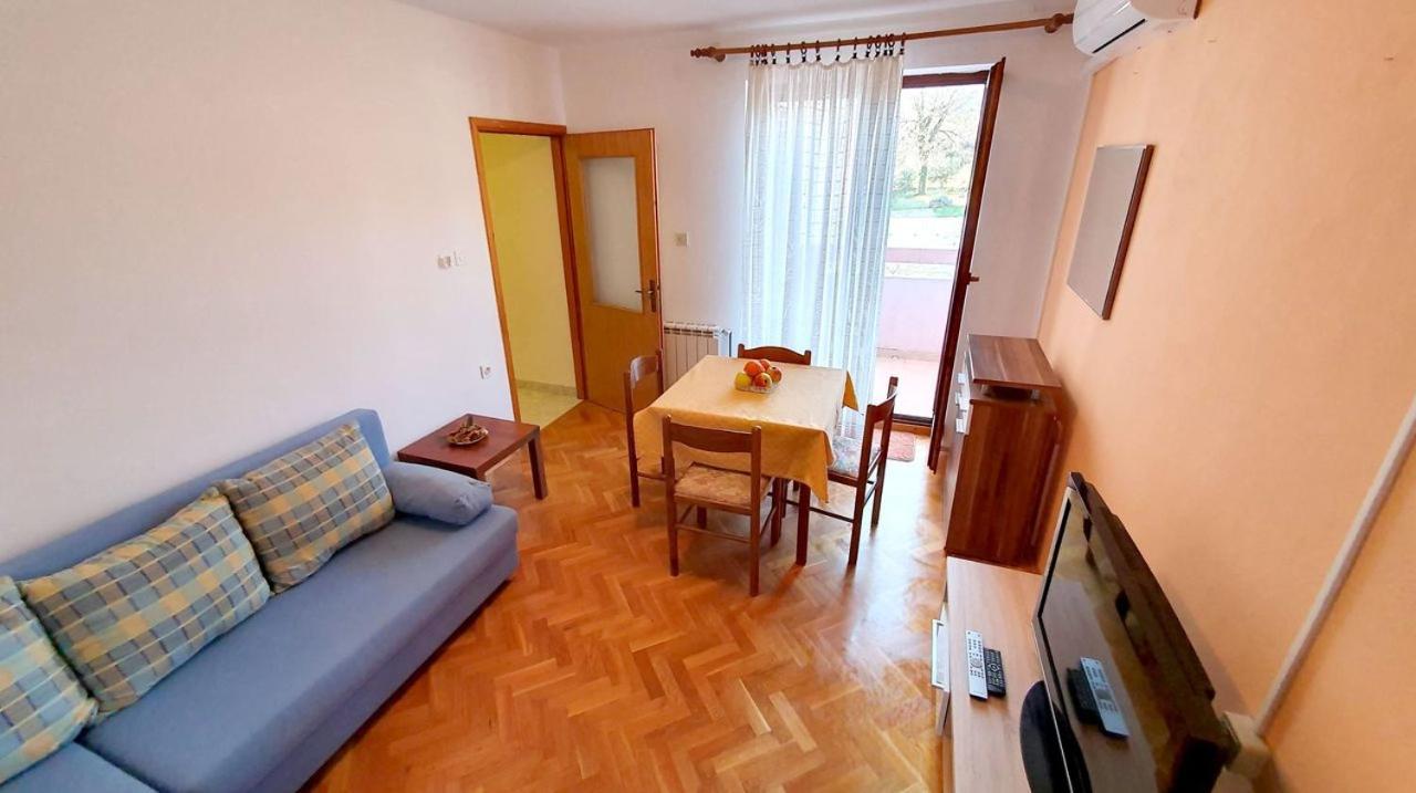 Mirjana F Apartaments バスカ 部屋 写真